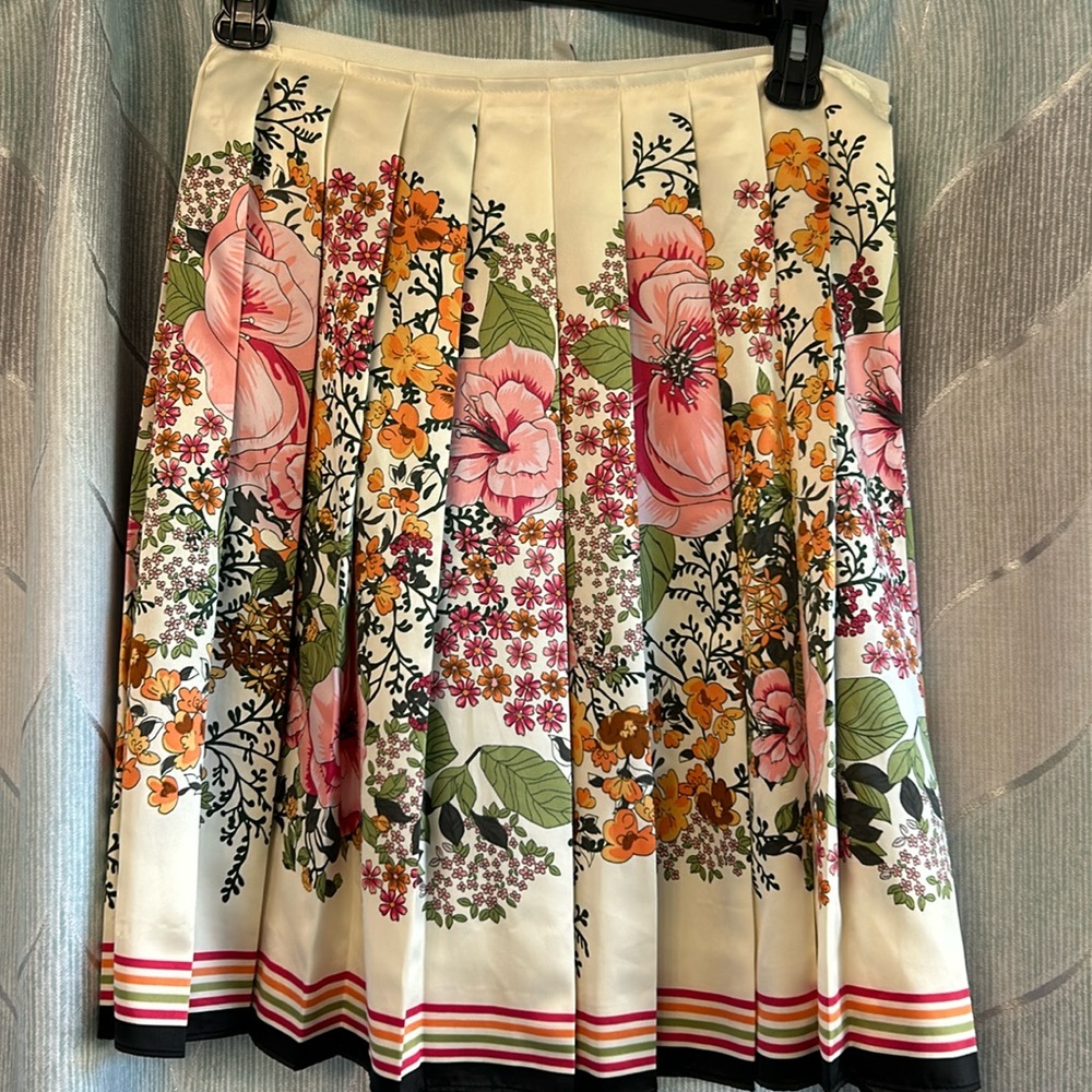 Old Navy skirt size 2.